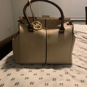 Micheal kors bag